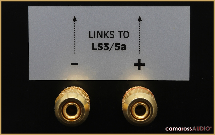 Stirling LS3/5a V2 Bass Extender bağlantı terminalleri ve etiketleri.